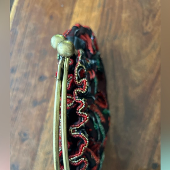 Velvet and beaded purse - Picture 6 of 7